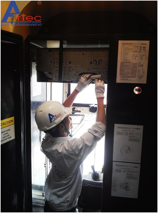 lắp đặt điều hòa cho cabin của cần trục